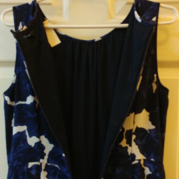 Blue Floral Talbots 8P Dress - Picture 3 of 3